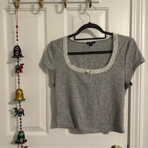 Wild Fable Gray Fitted Crop Tee with Lace Trim